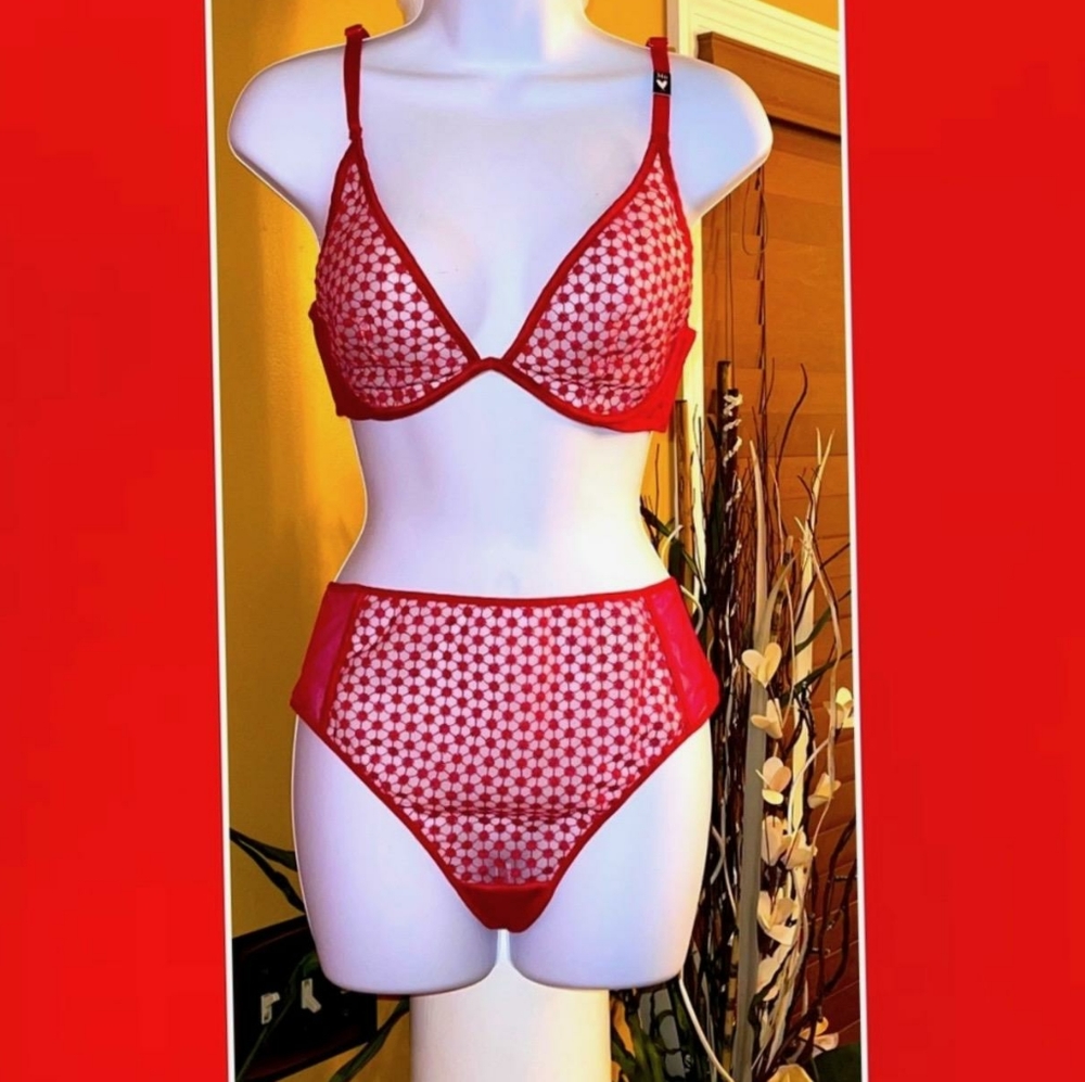Victoria Secret Matching Bra and Panty Set
